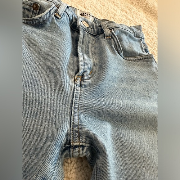Agolde (Revolve) Light/Medium Wash Skinny Jeans, Tapered leg, Size 25 🩵 - Picture 4 of 11